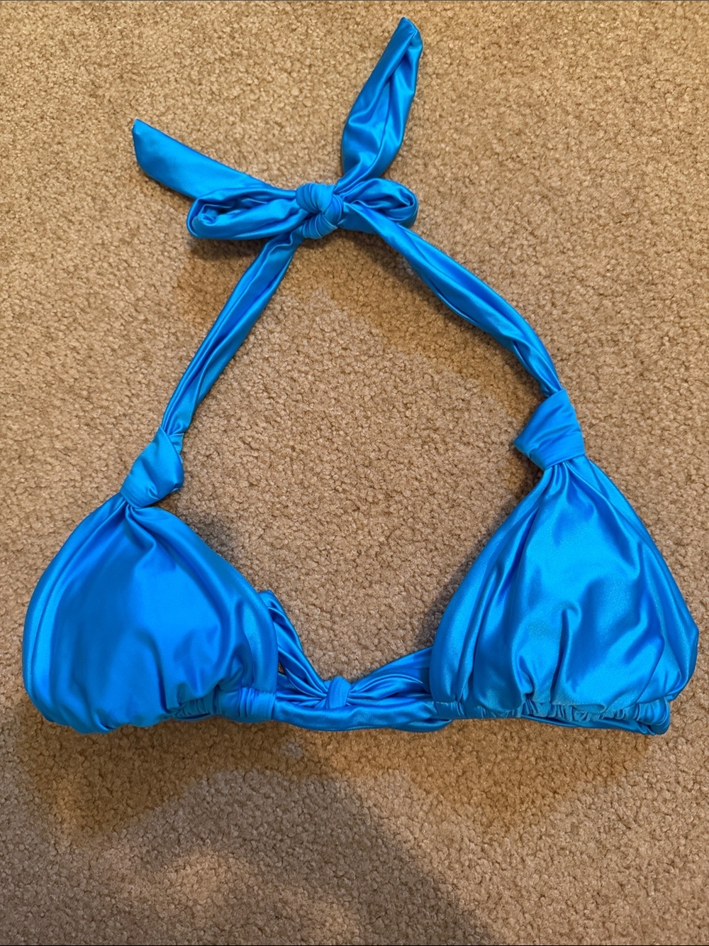 Blue silk bikini
Size S
Great condition